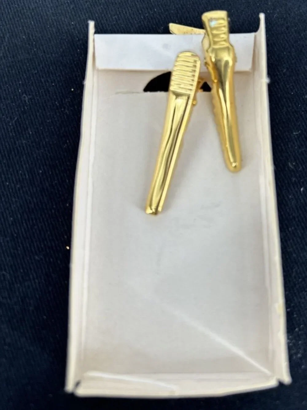 Air China Tie Clips Logo on original card Airline Issue Vtg